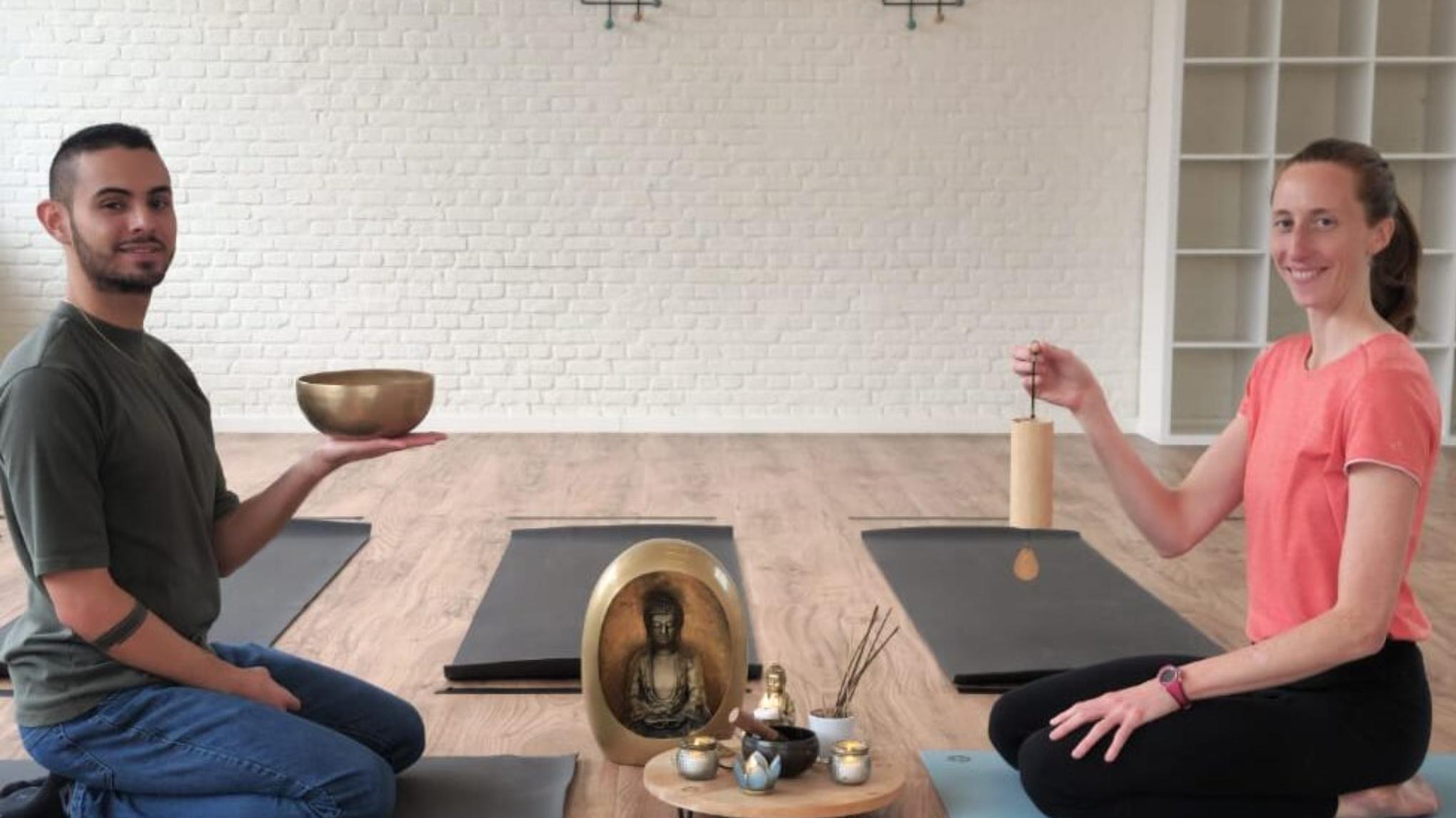 Gentle Flow & Sound Healing- Aline & Jaime (Studio Leuven)