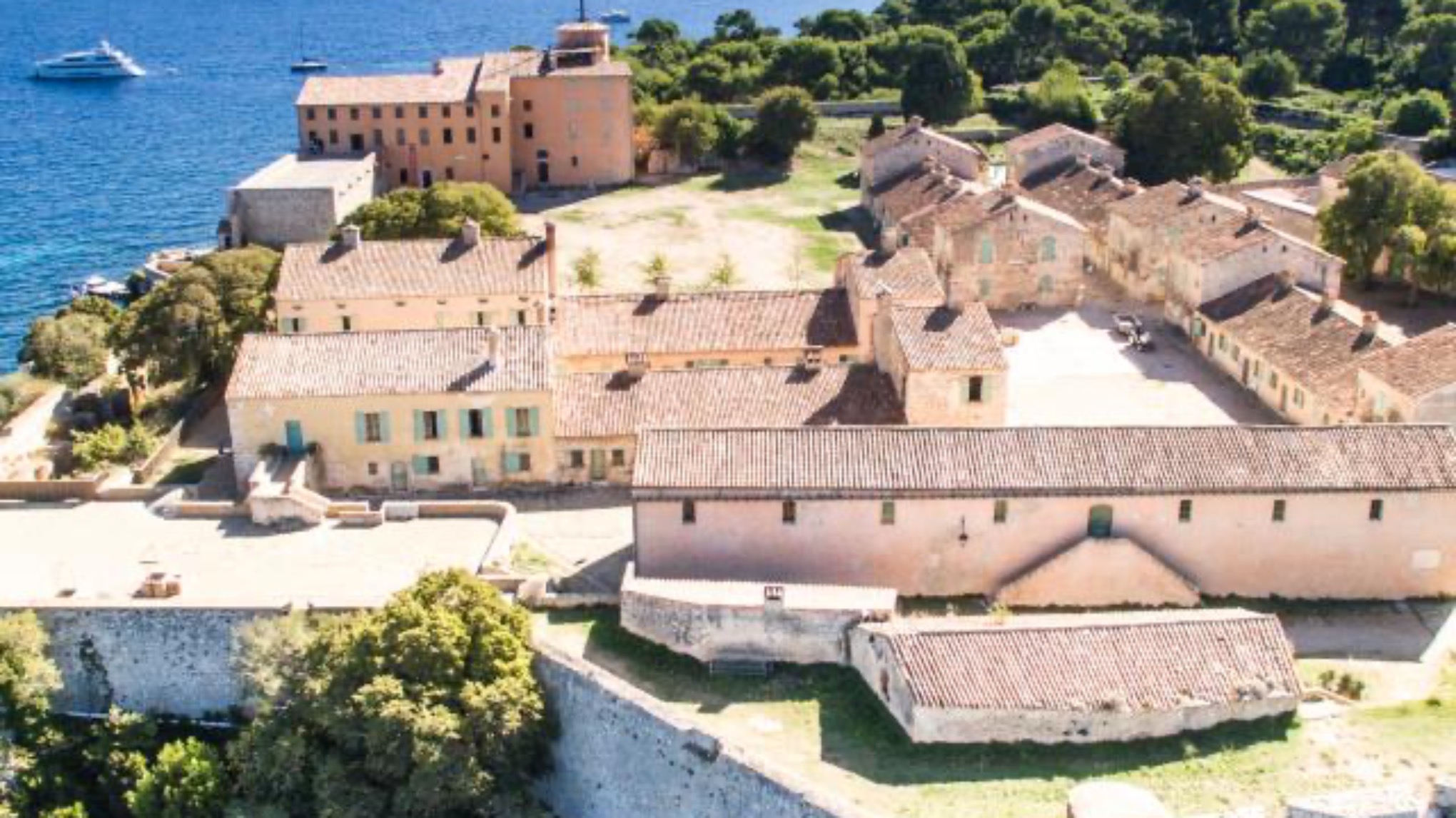 Retraite Yoga SOLSTICE D’ÉTÉ • Iles de Lérins