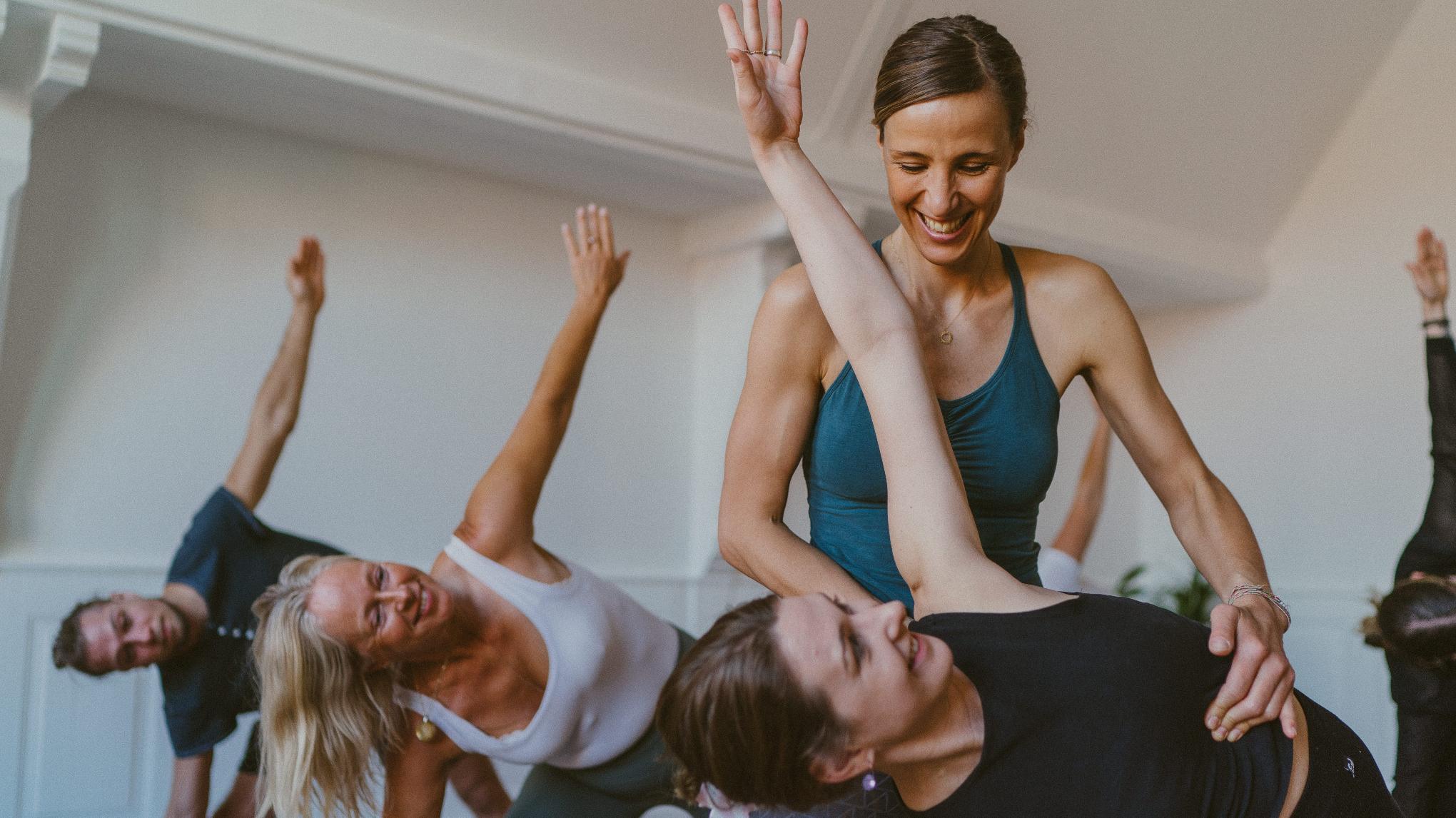 🪷 SACRED SUNDAY: Community-Yoga