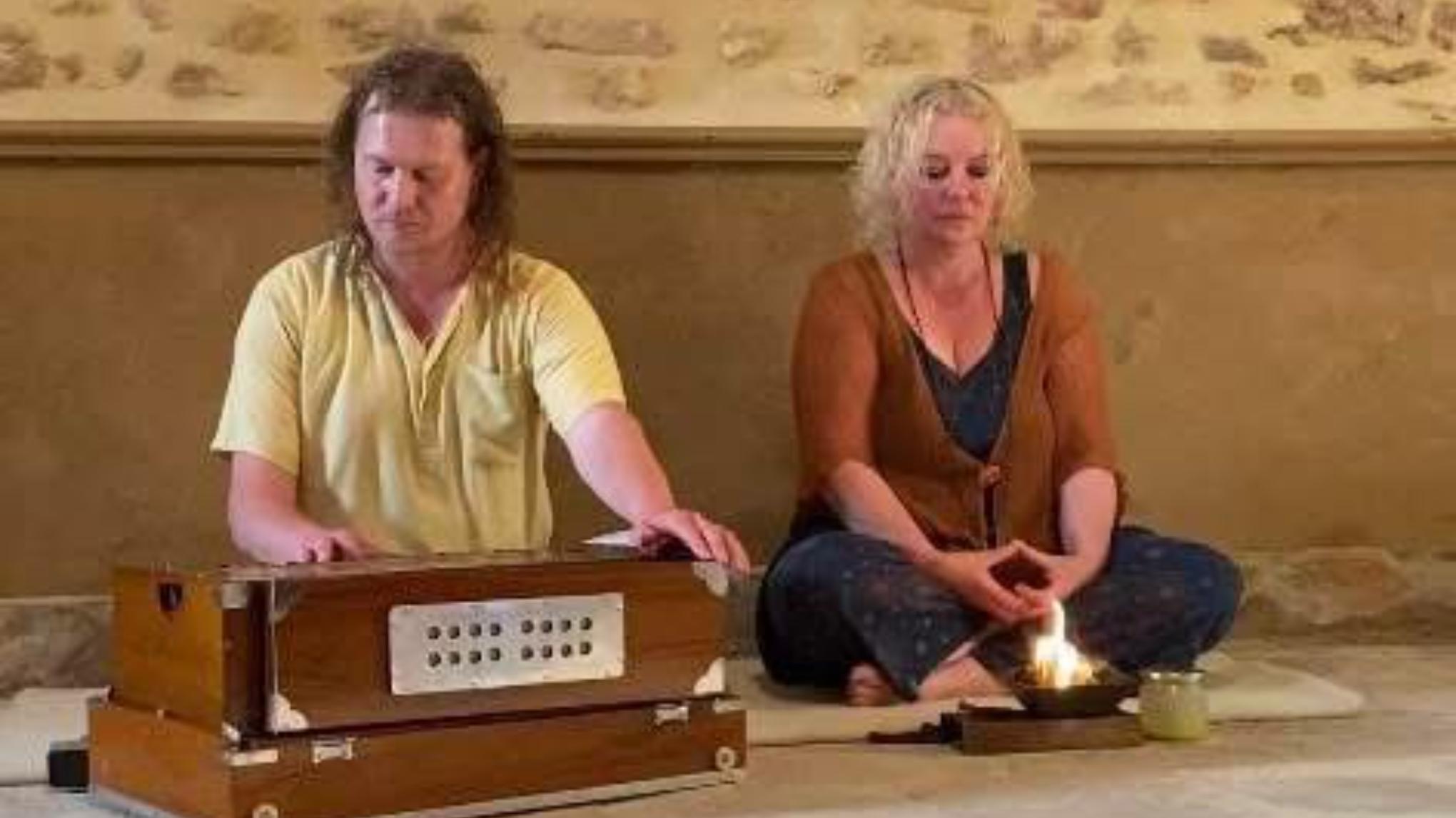 Mantra Avond met Om Shree