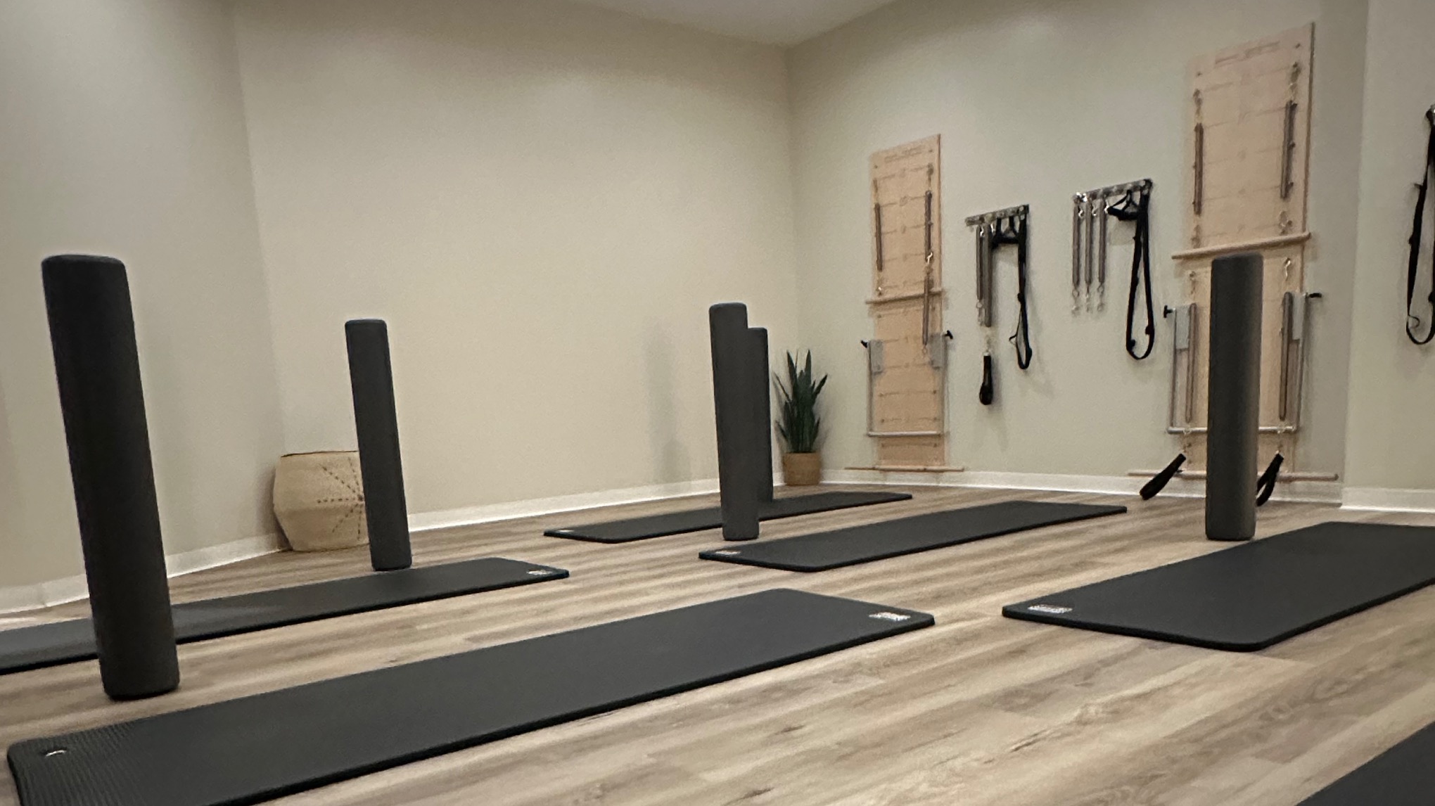 ATELIER PILATES FLOW & STRETCHING