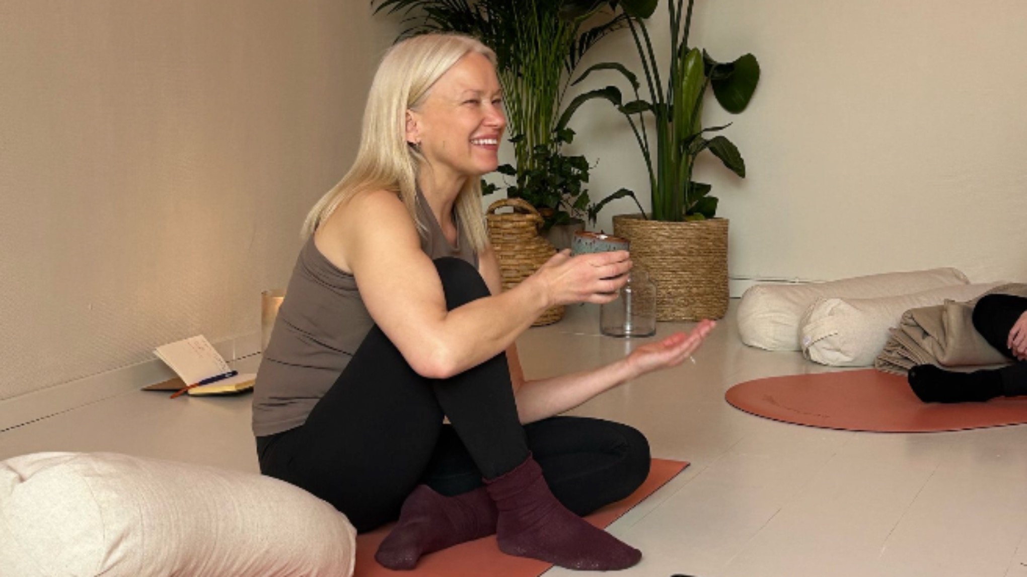Yin Yoga med props 〰️ 5 veckor av mjukhet och återhämtning ✨