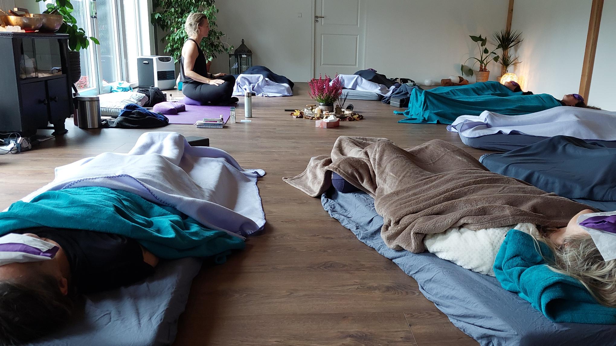 Yoga retraite met verbonden adem sessie