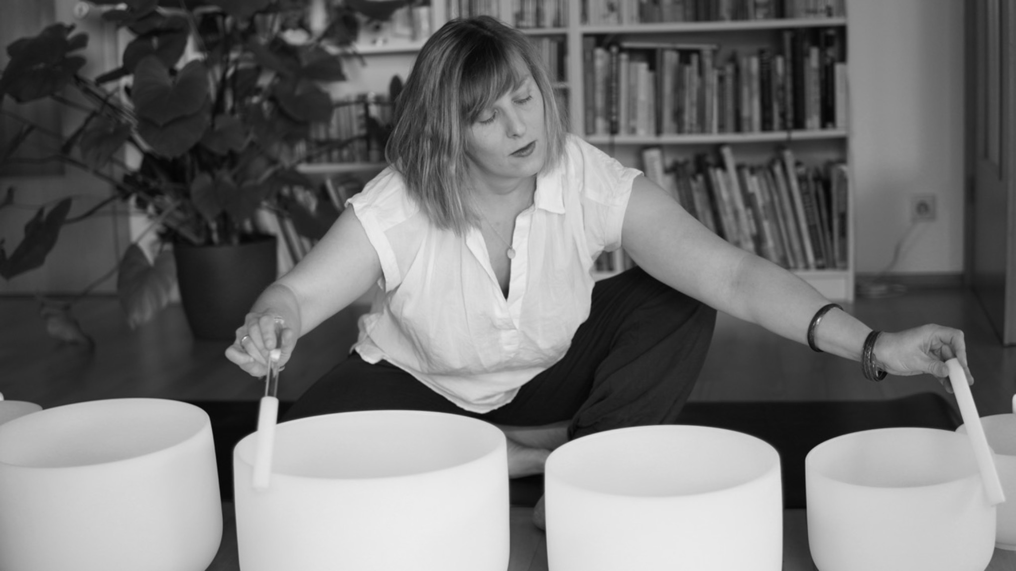 Soundbath: Tiefenentspannung durch Frequenz und Resonanz