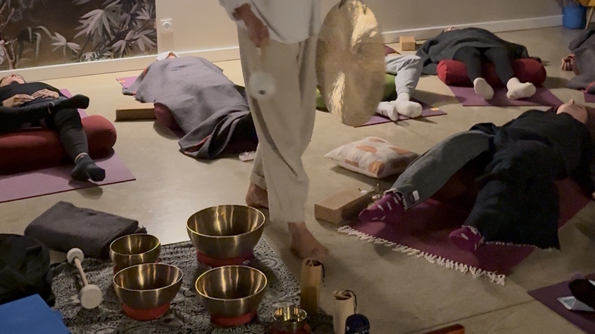 YIN YOGA restauratif & BAIN SONORE