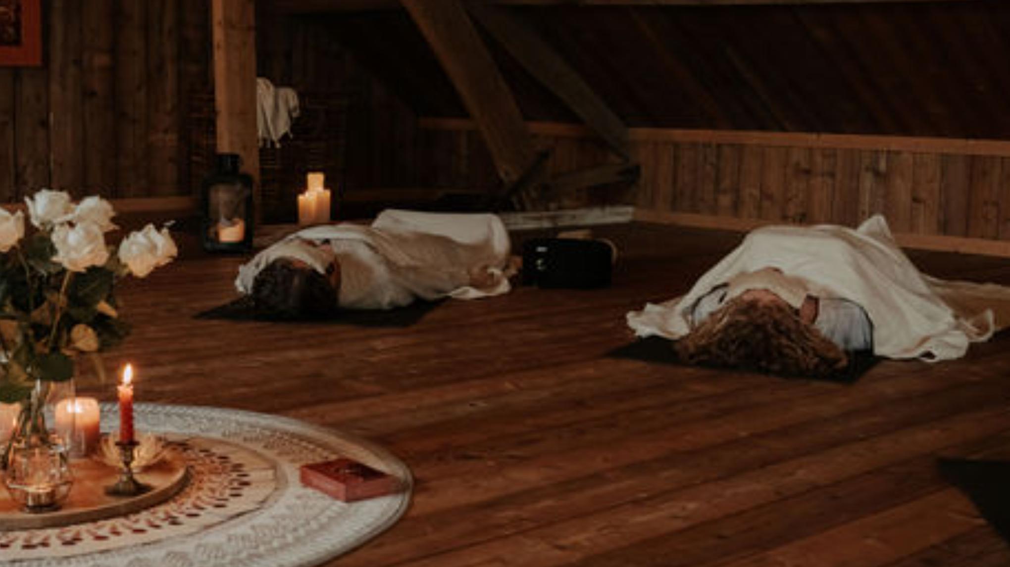 Healing Yoga I Ginny & Lenneke