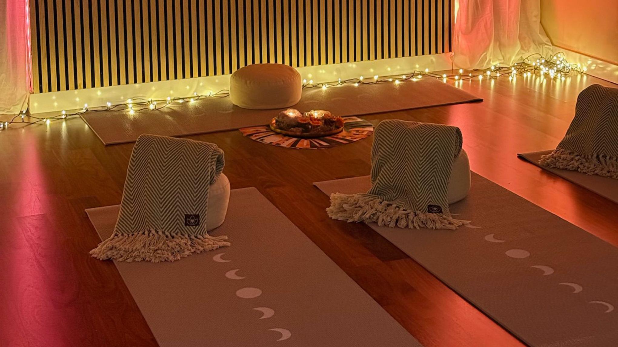 New Moon Special: Moon Meditation, Yin Yoga & Reiki Group Healing