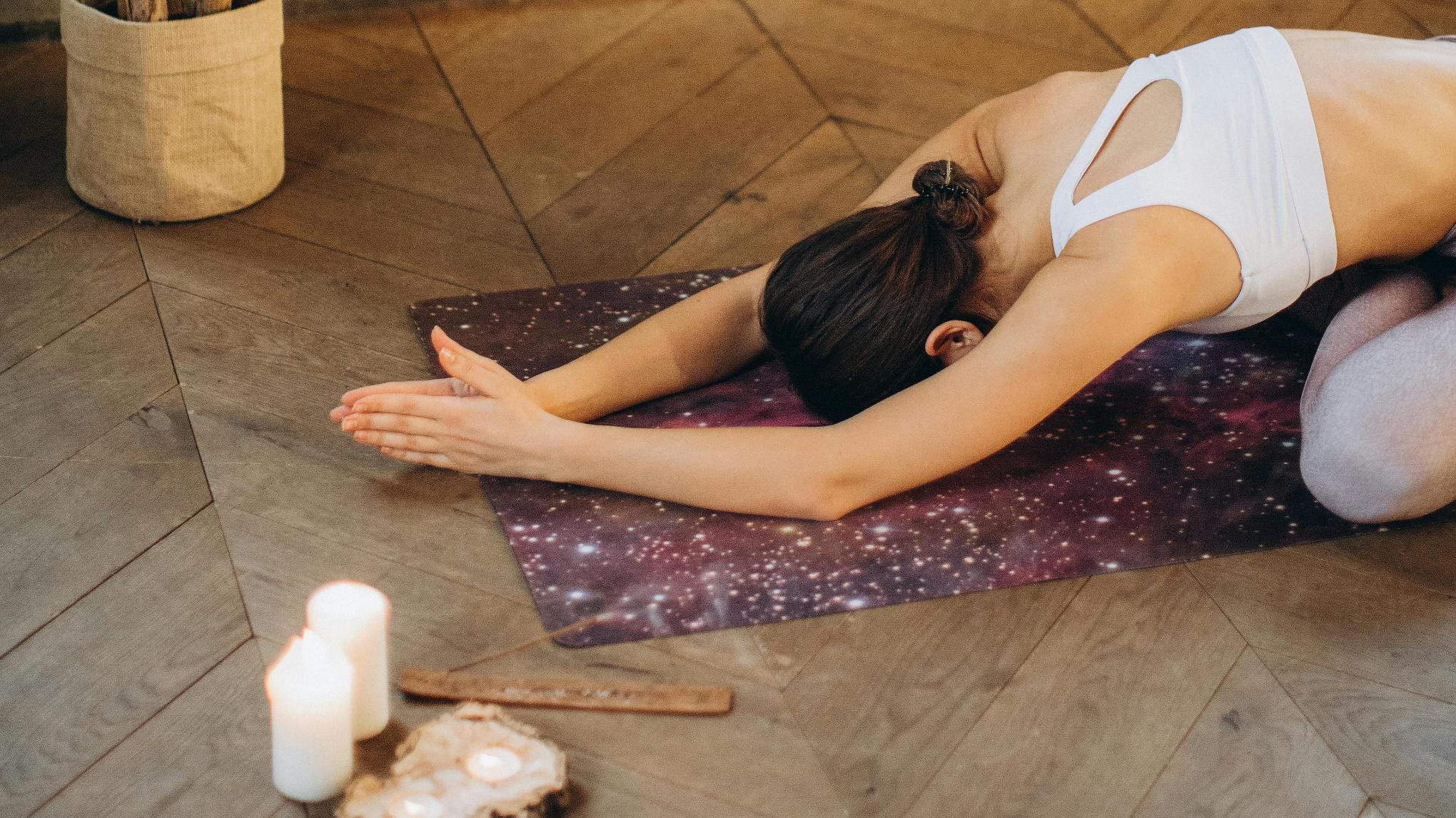 sacred sunday flow. kakao, yoga & mantras