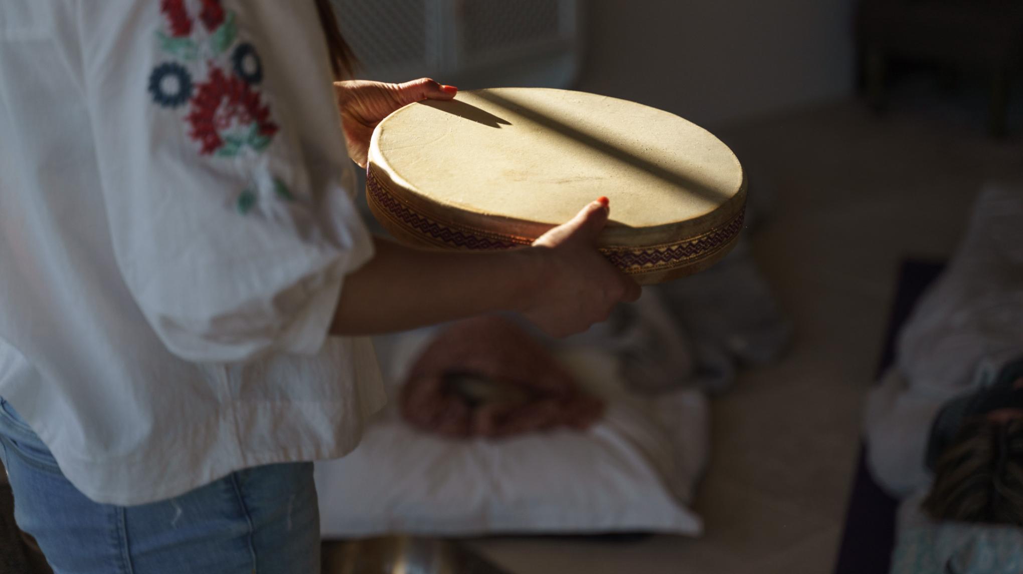 Massage Sonore à la chapelle du château Saint-Pierre de Mejans