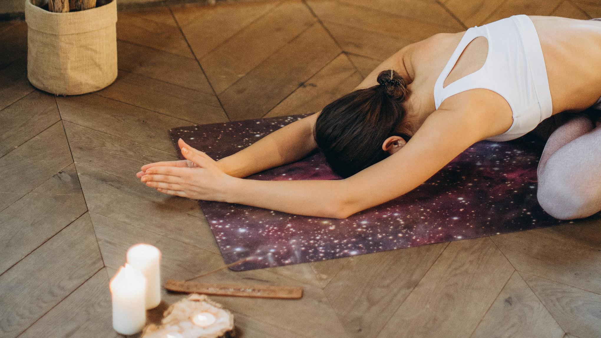 sacred sunday flow. kakao, yoga & mantras