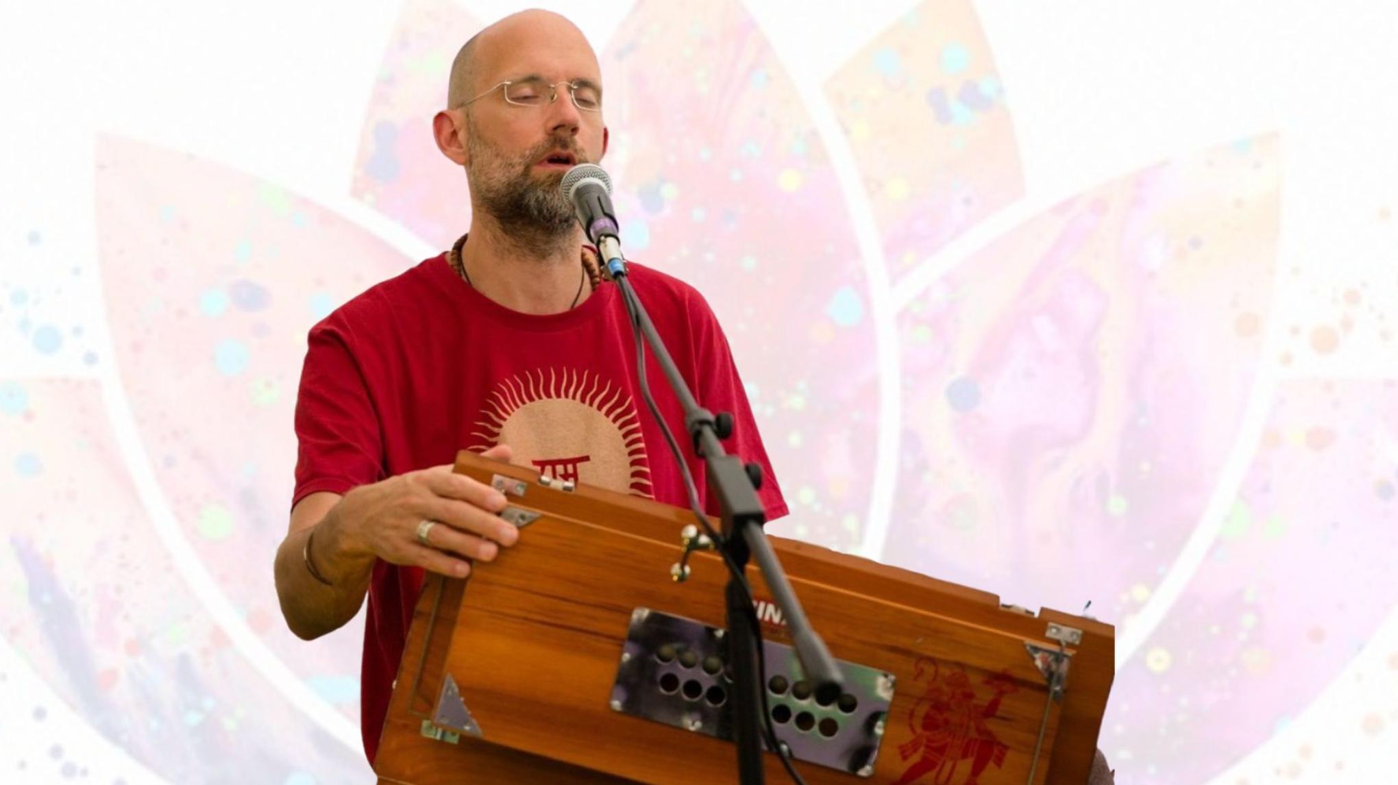 Kirtan with Tim Chalice