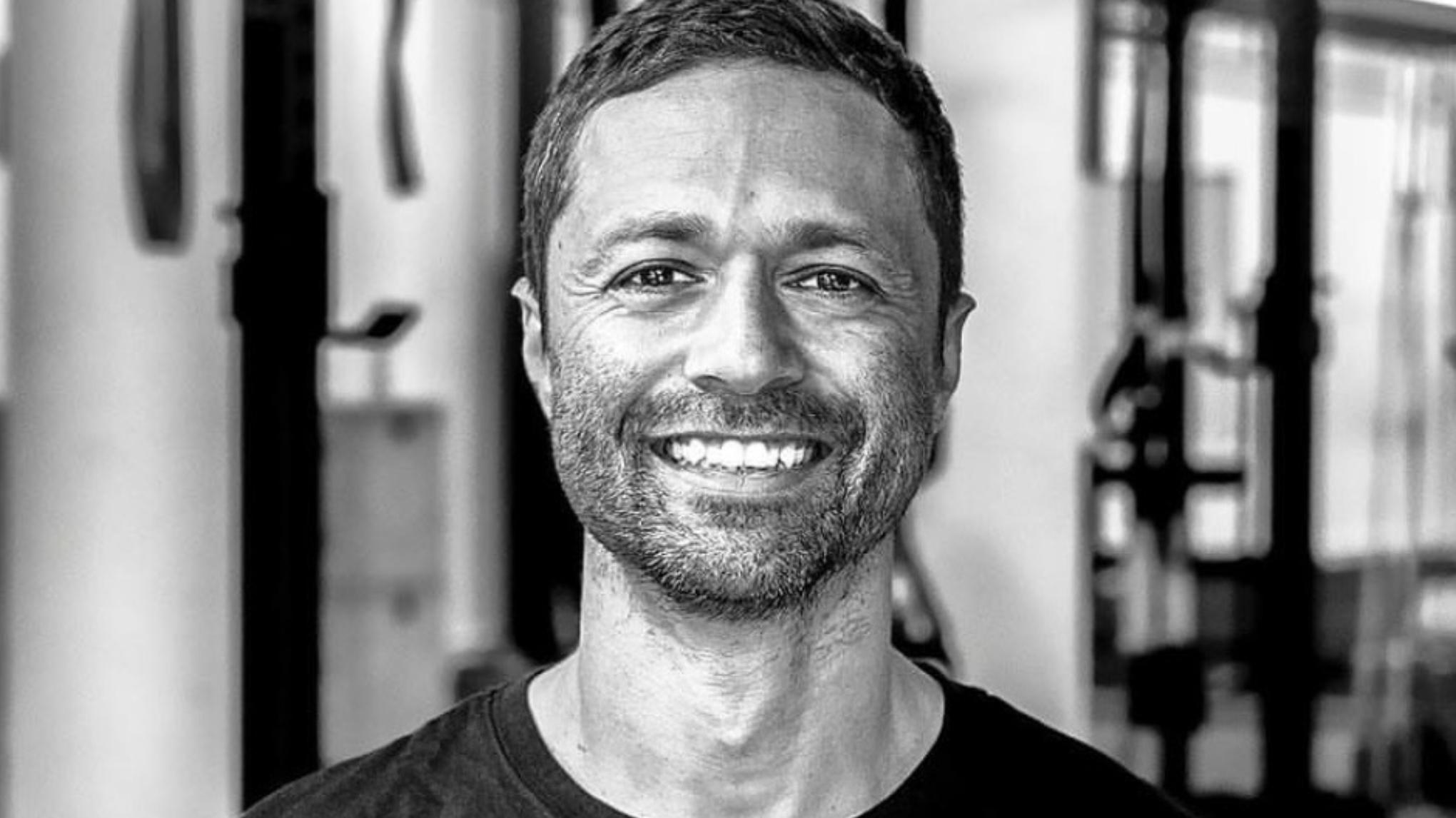 FLIP IT AROUND: CHANGE PERSPECTIVE!  ⸻ AN ARM BALANCING and INVERSIONS WS