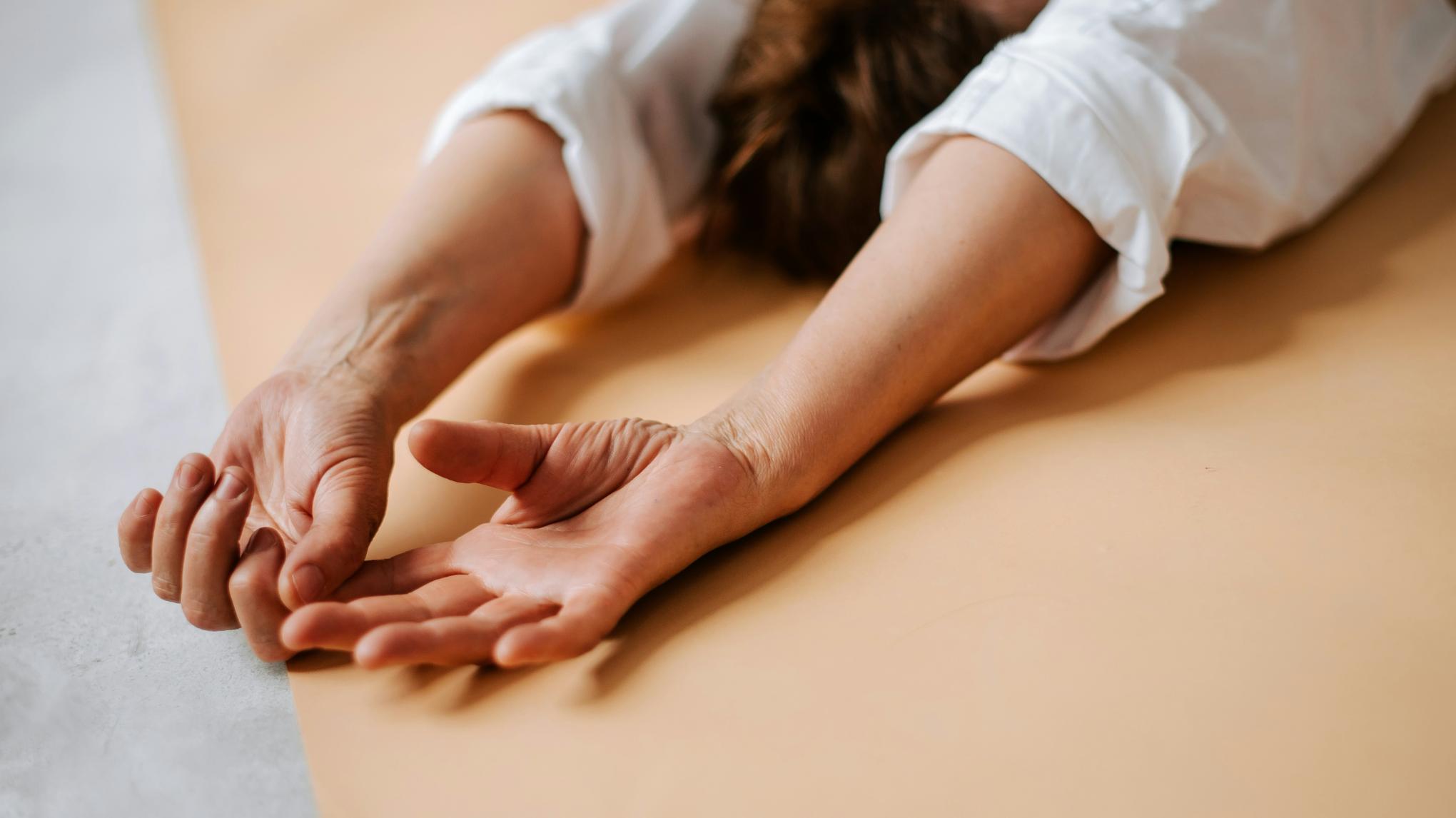 Somatic-inspired Yoga: pratica online gratuita di presentazione