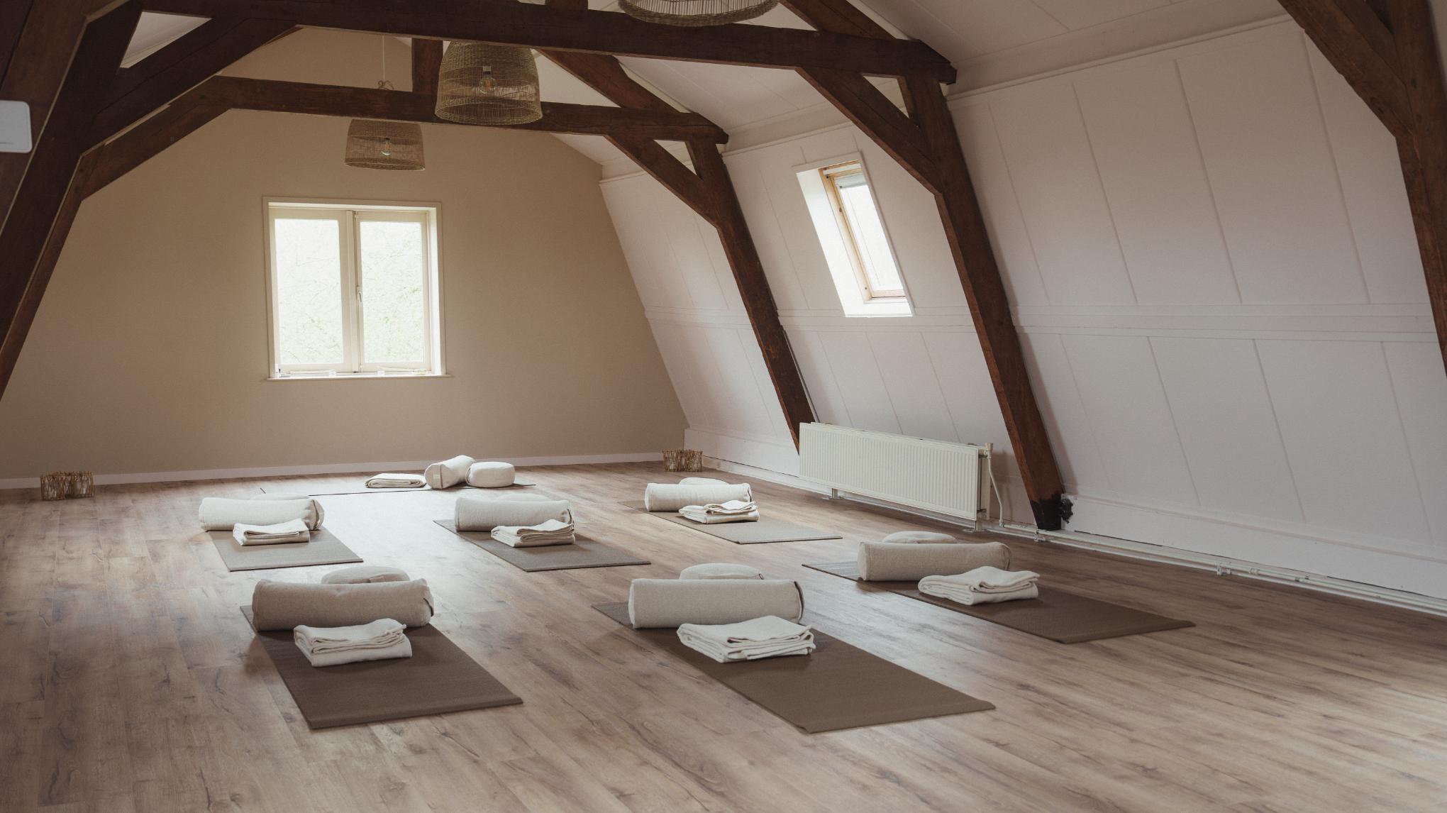 Yoga Experience dag in Stilte "weer verliefd op jouw leven"