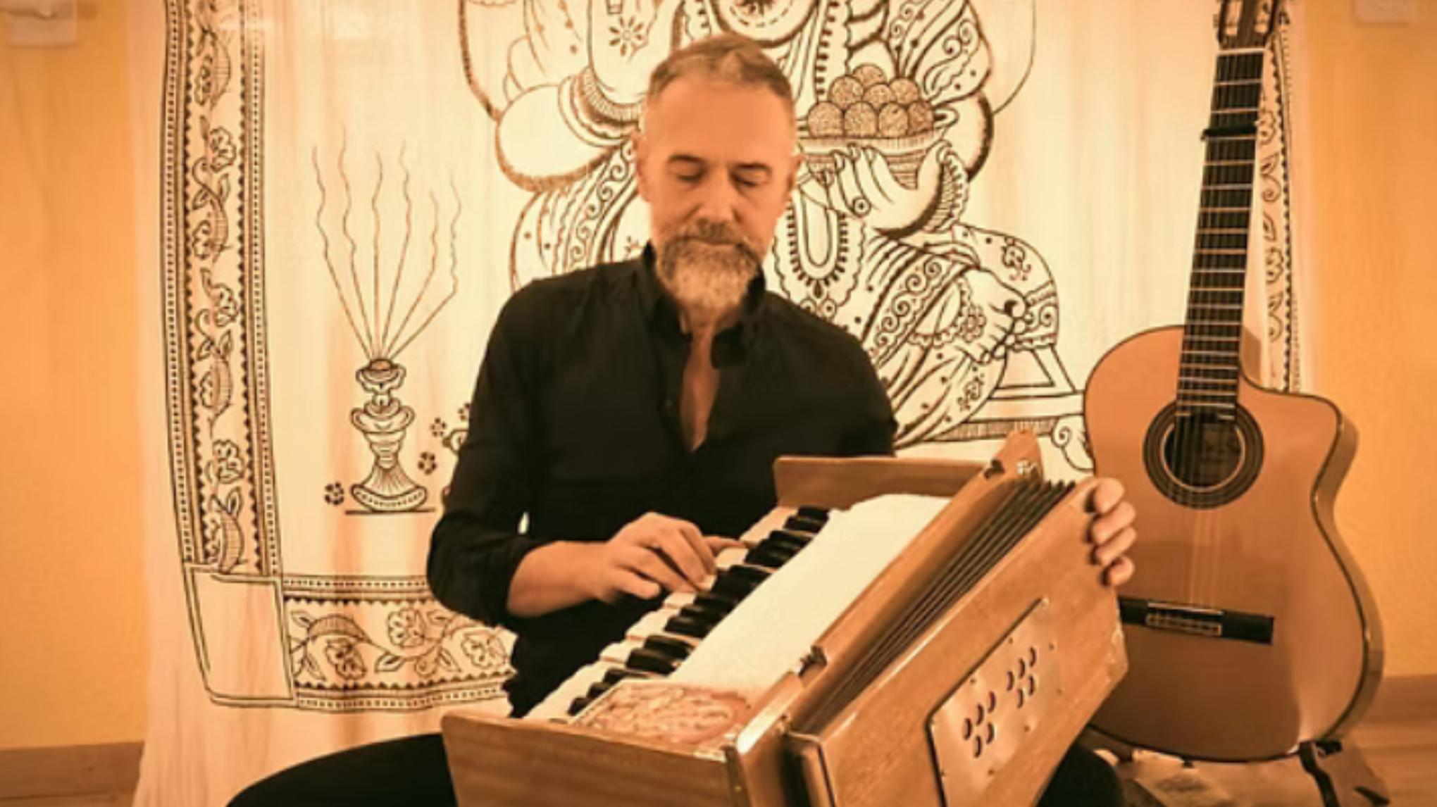 🎶 KIRTAN MIT FELIX 🎶