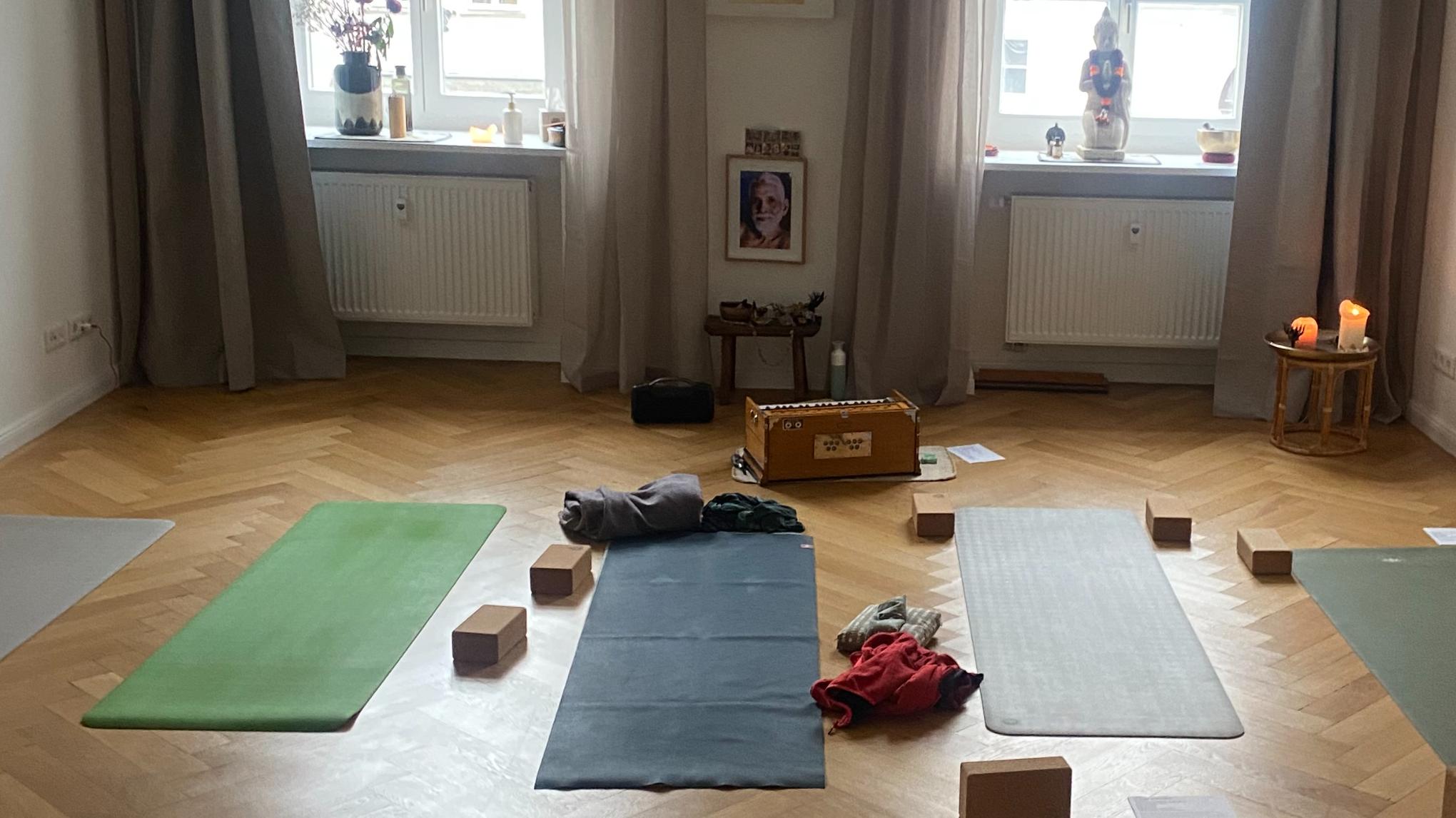 1 Tages YOGA RETREAT mit Evi  in Landshut - 108 Euro (exkl.Lunch)