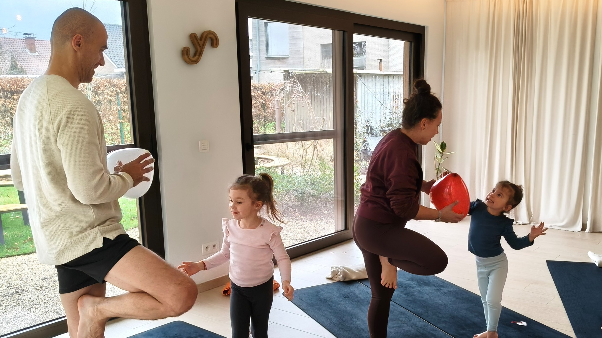 kind-ouderyoga met Astrid