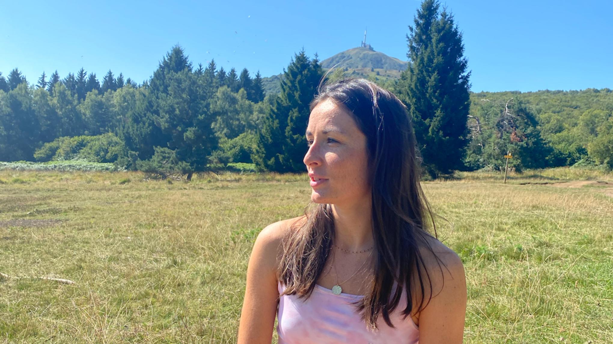 Yoga vue sur le Puy de dôme 🗻