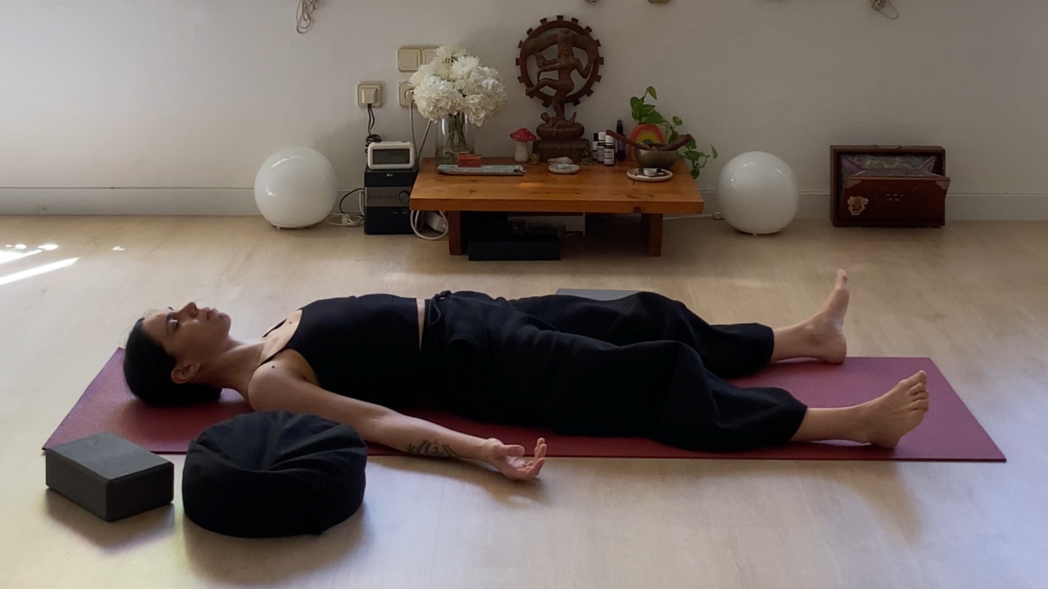 YIN YOGA & YOGA NIDRA ✨