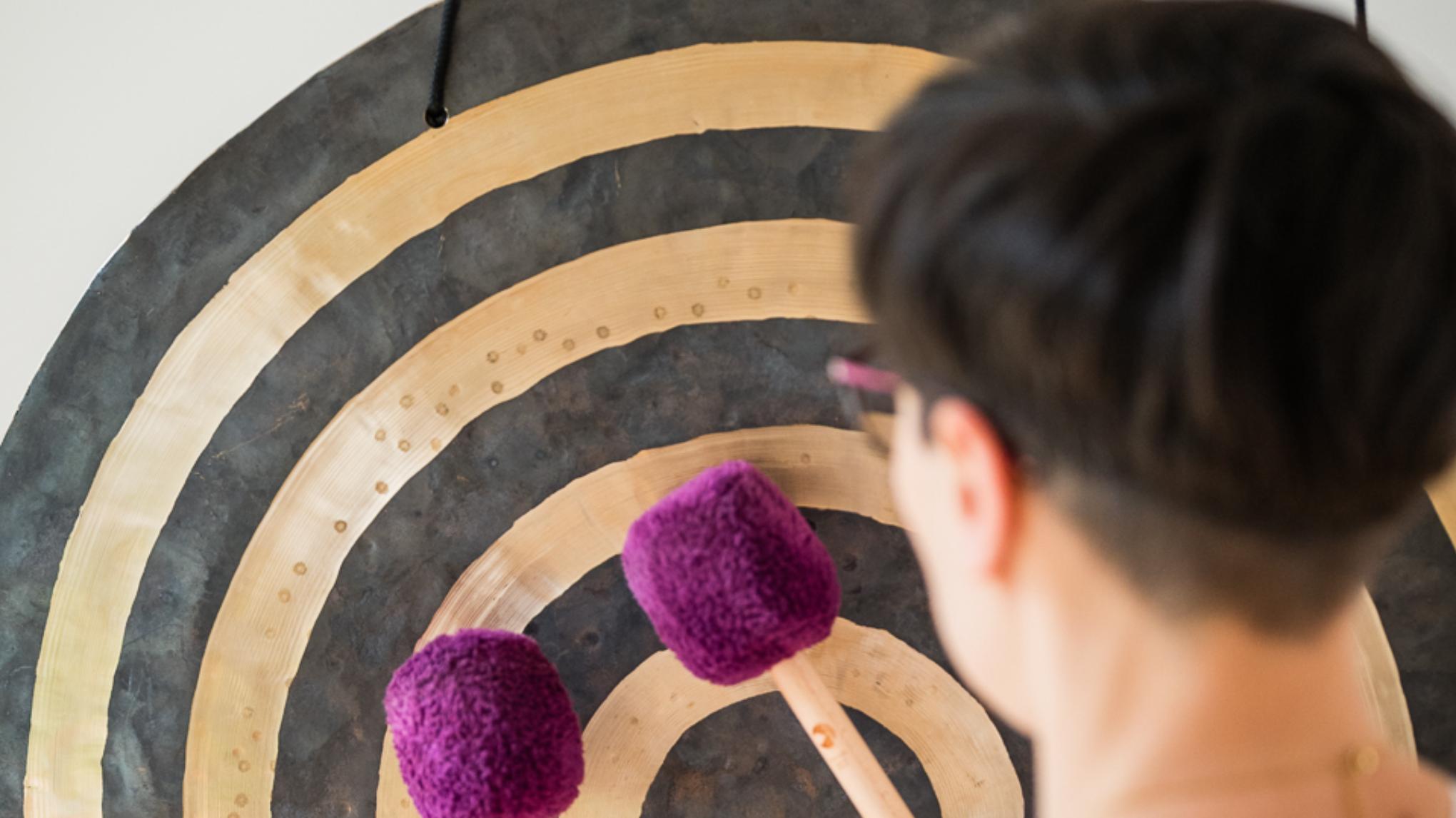 ✨ Relaxation Sonore : La Vibration des Gongs ✨