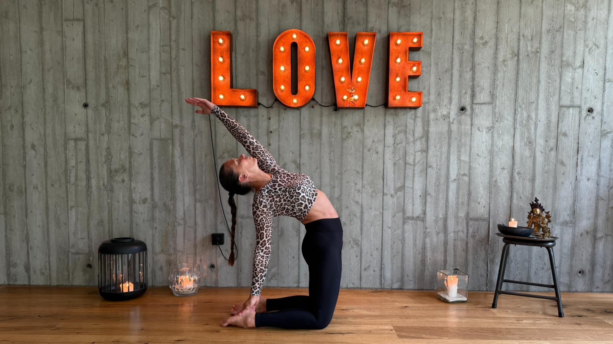 DEEP FLOW & CONNECTION - JuHeFtU-Yoga WinterRetreat im Kubatzki