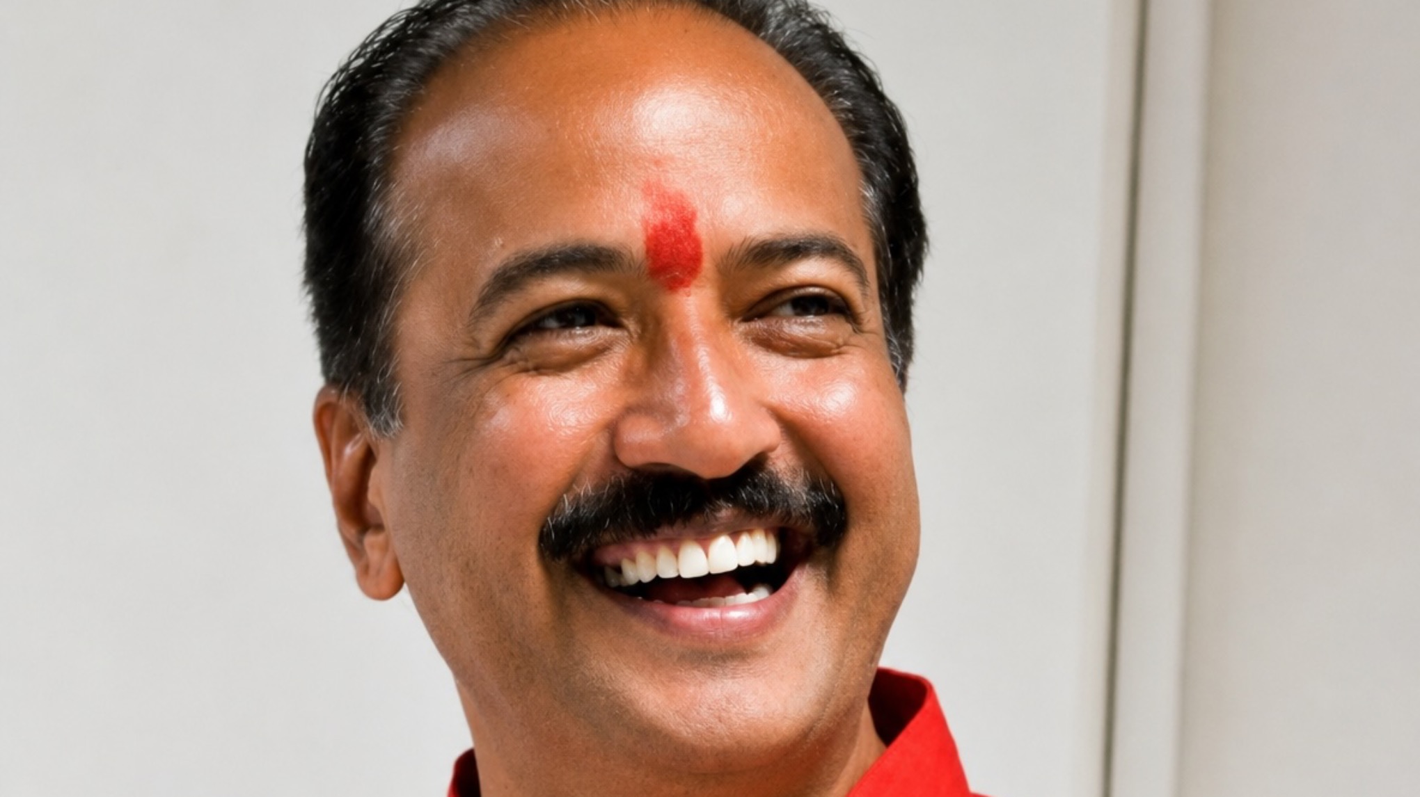 Hatha-Yoga mit Dr. M. Gharote im ATELIER KIRSCHBLÜTE