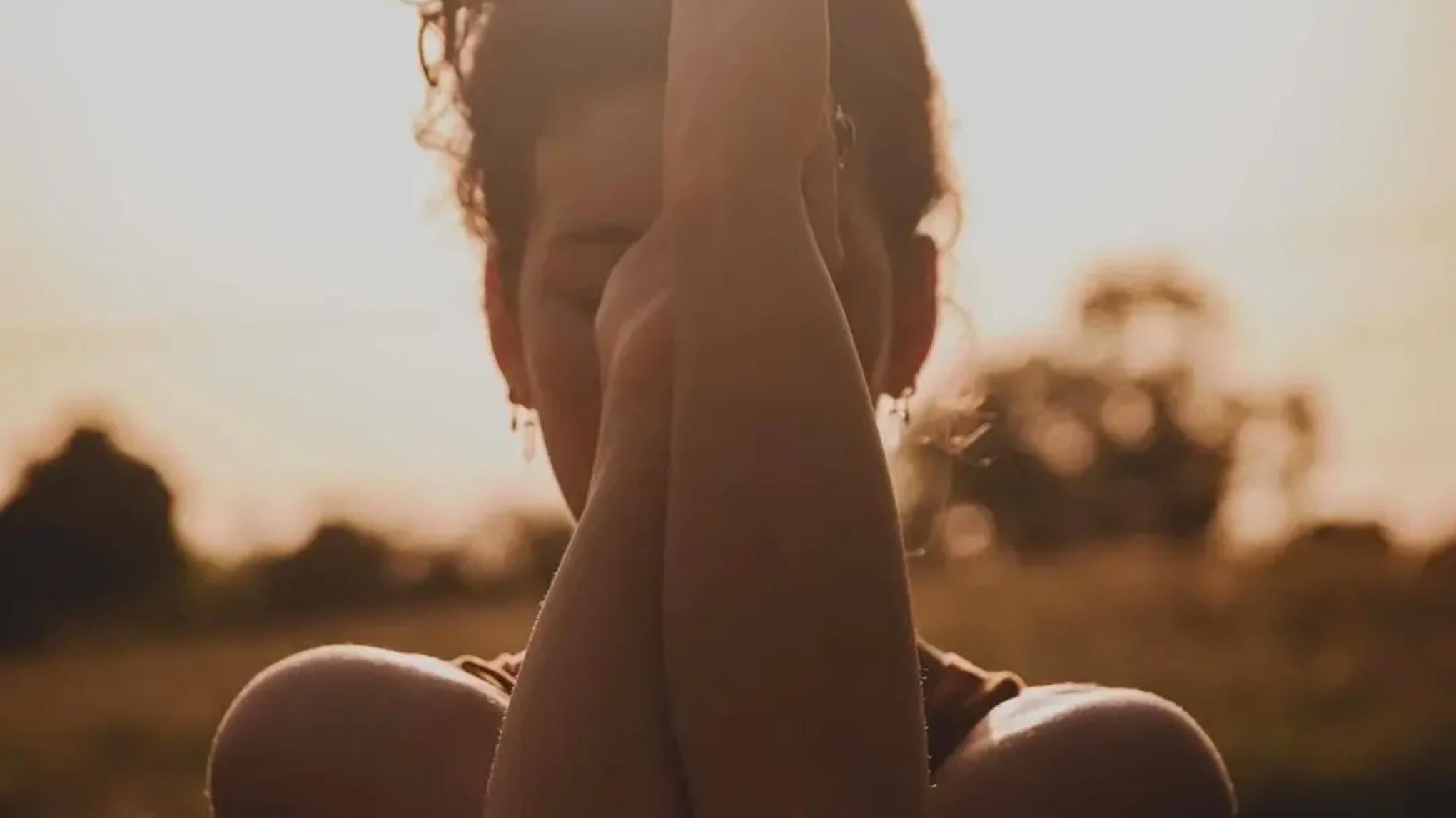 Yoga Sunset au Mondarrain 🥾 🌄🧘‍♀️