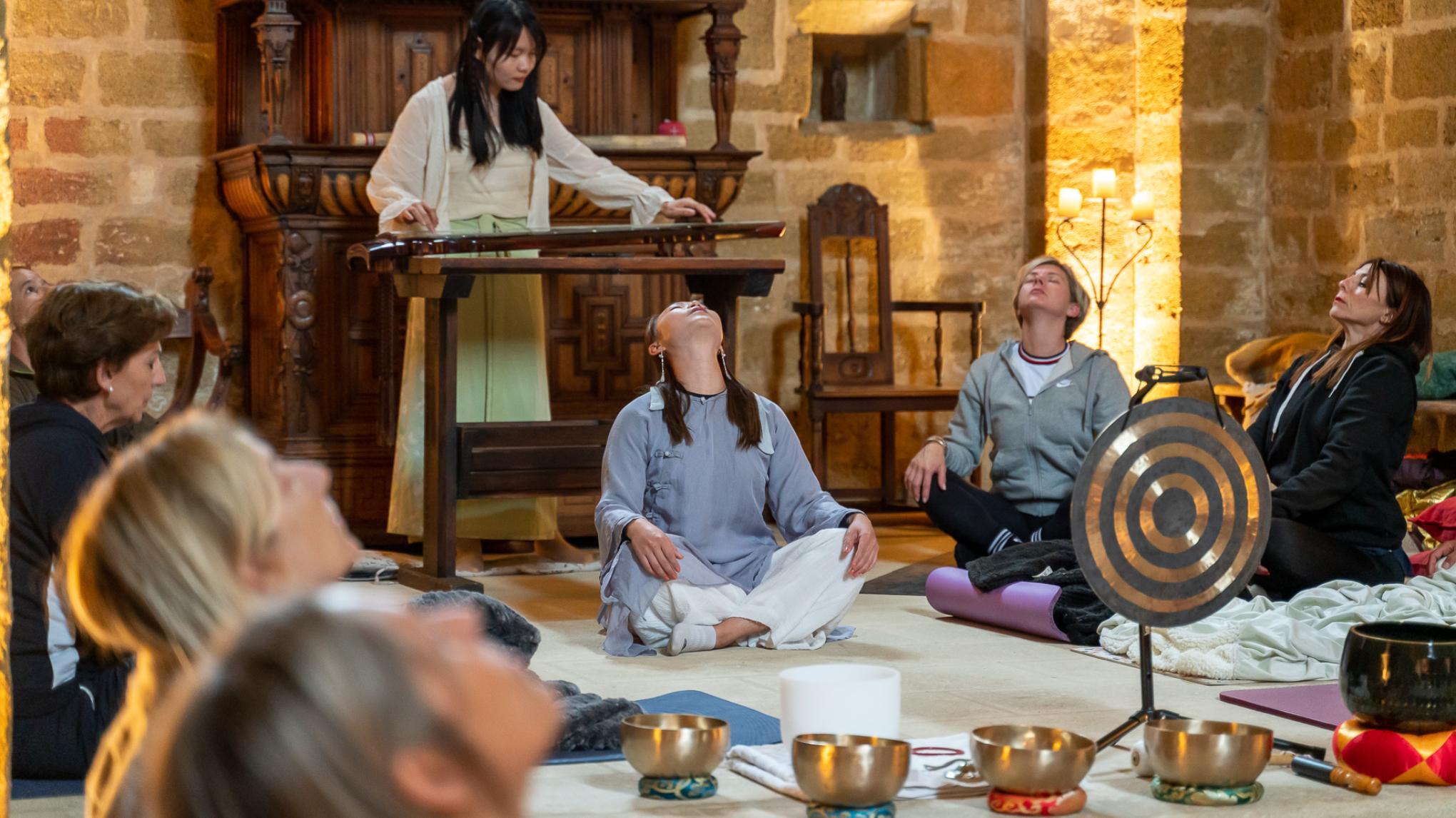 Massage Sonore à la chapelle du château Saint-Pierre de Mejans