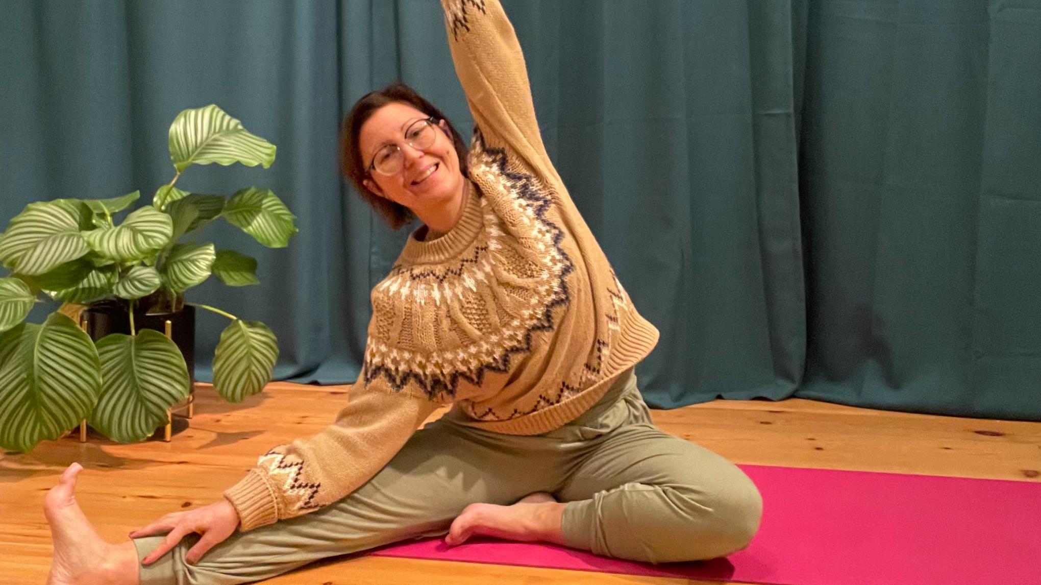 Ny! Måndagsyoga & Meditation på zoom. Flöde, fokus, vila.
