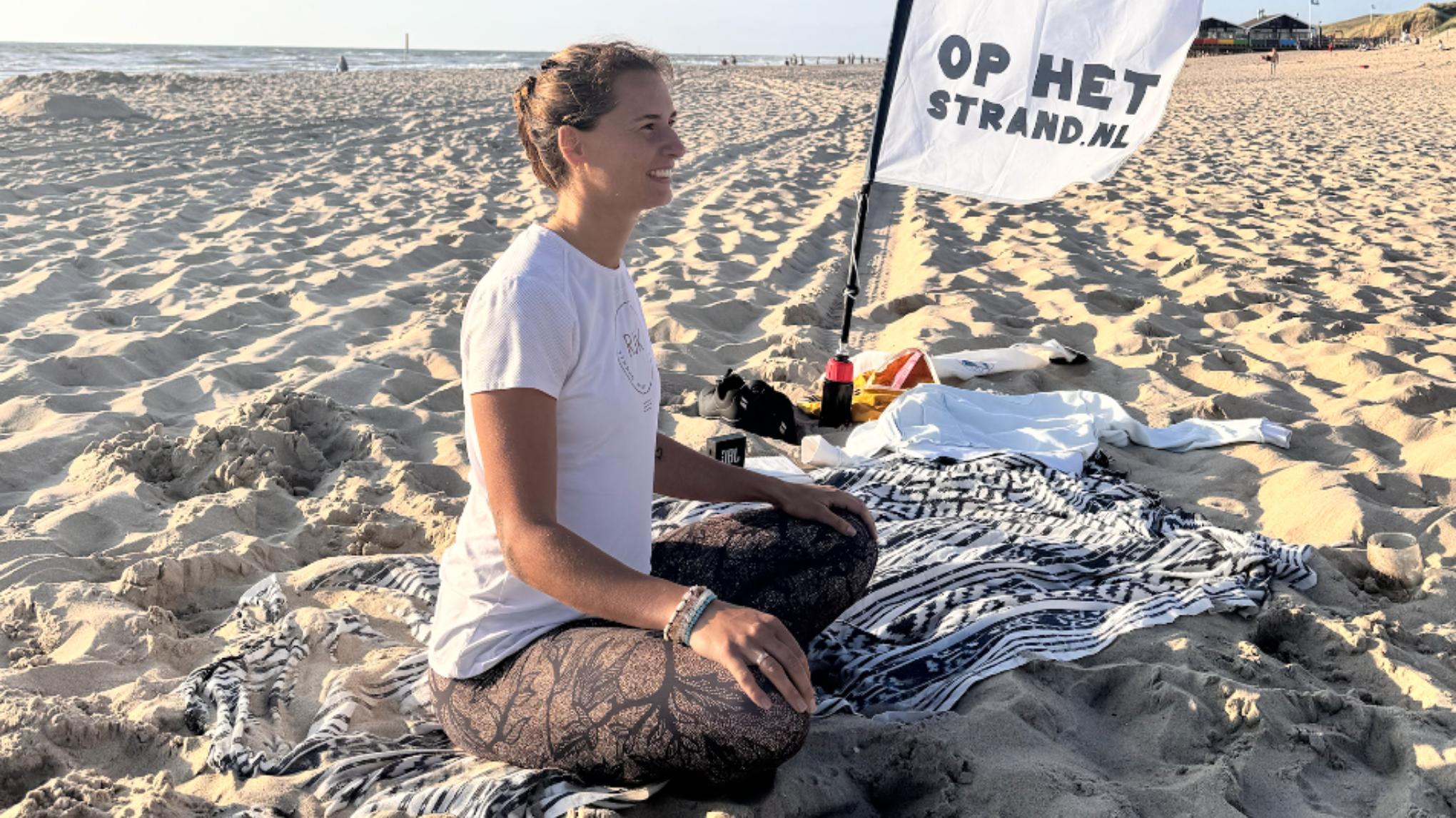 Strandyoga met Nikita @Callantsoog