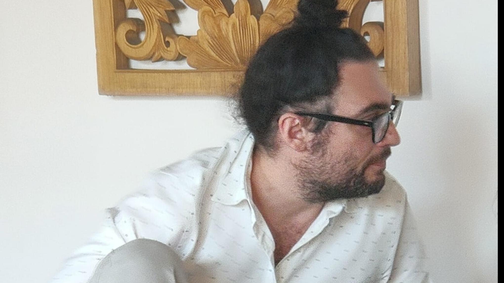 DIEGO MANZI - Yogasūtra  il testo radice. Le fondamenta dello yoga nella vi