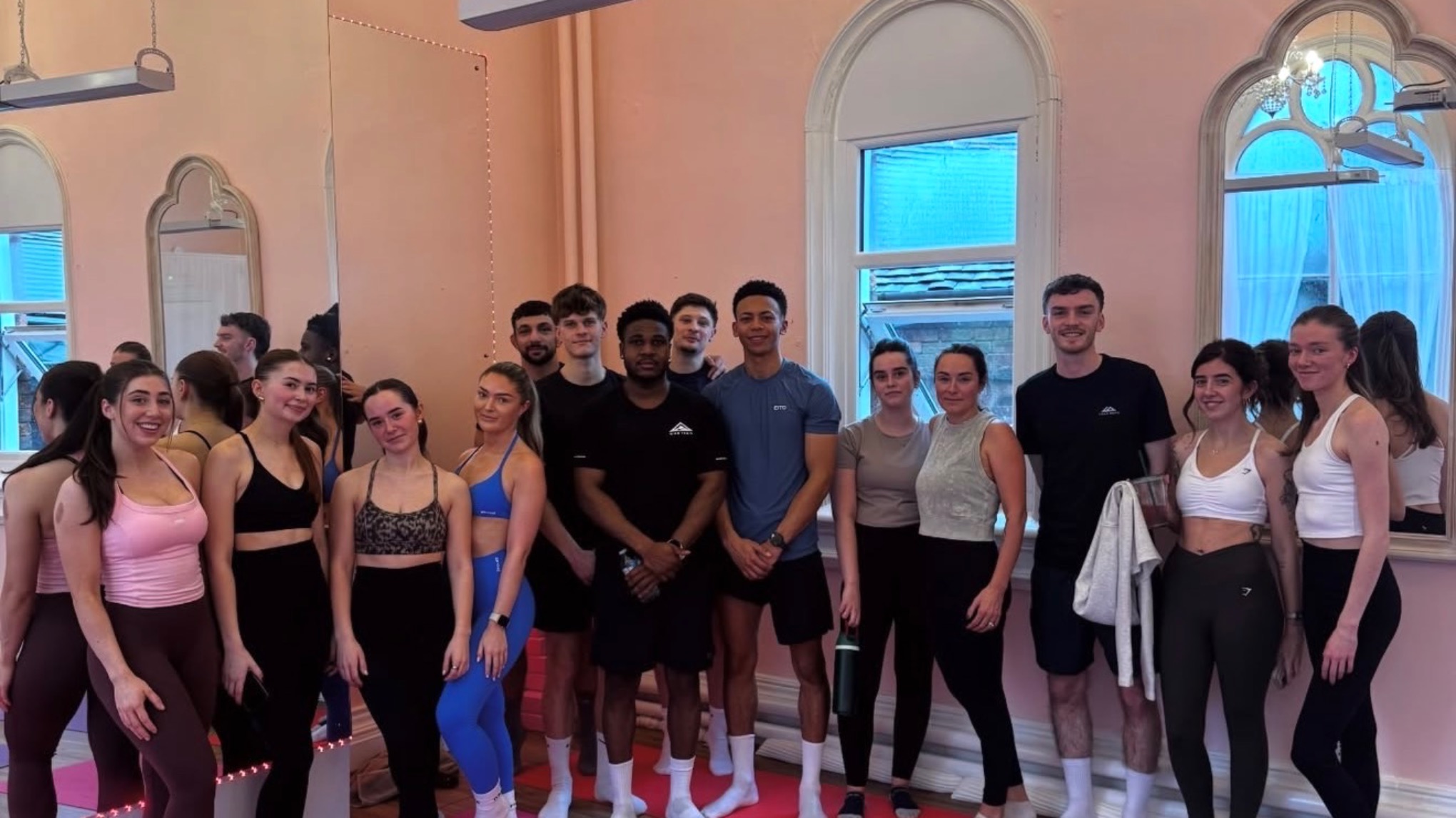 JUST RUN CLUB X HOUSE OF GLOW