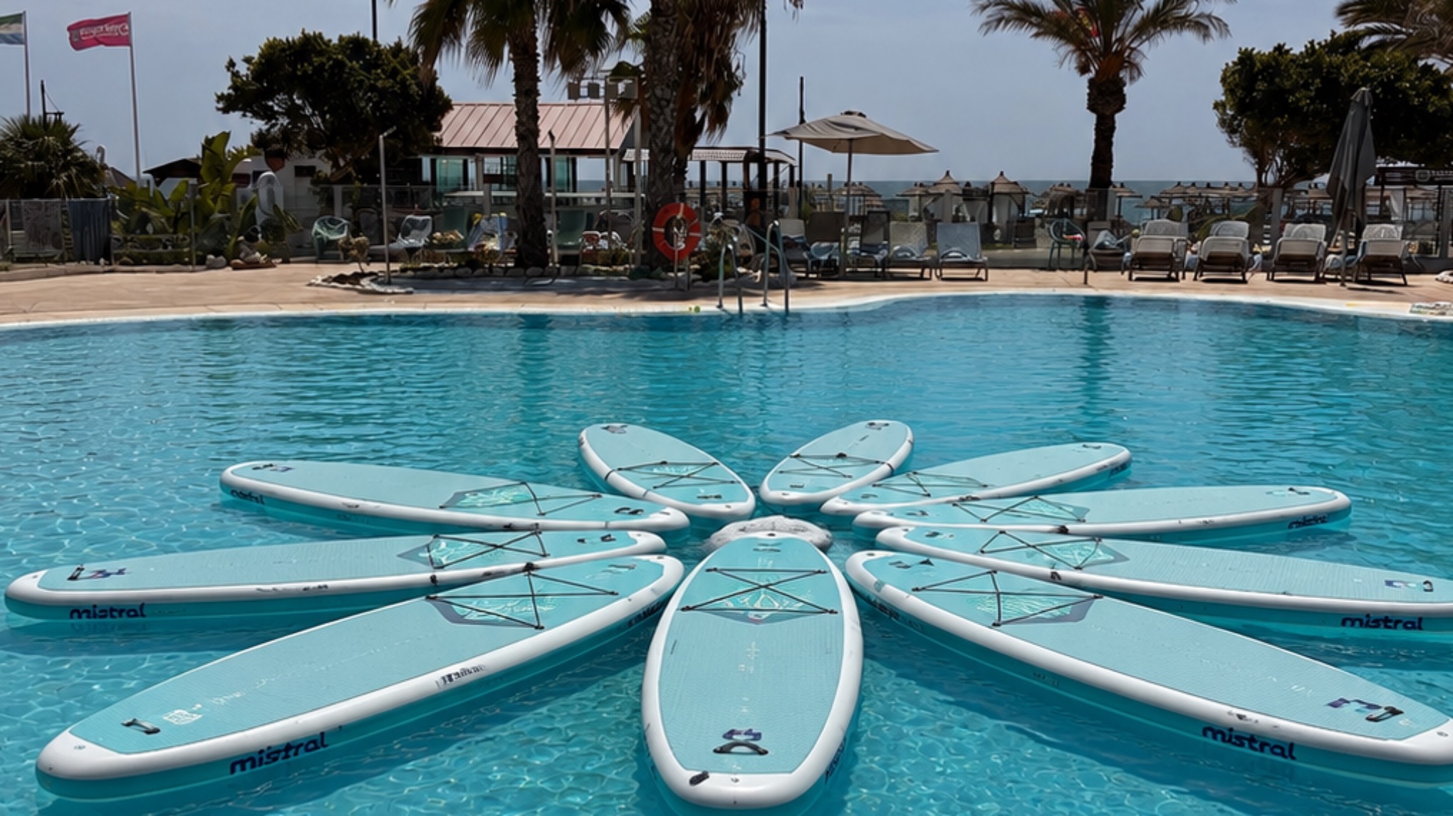 SUP YOGA MORNING EXPERIENCE
