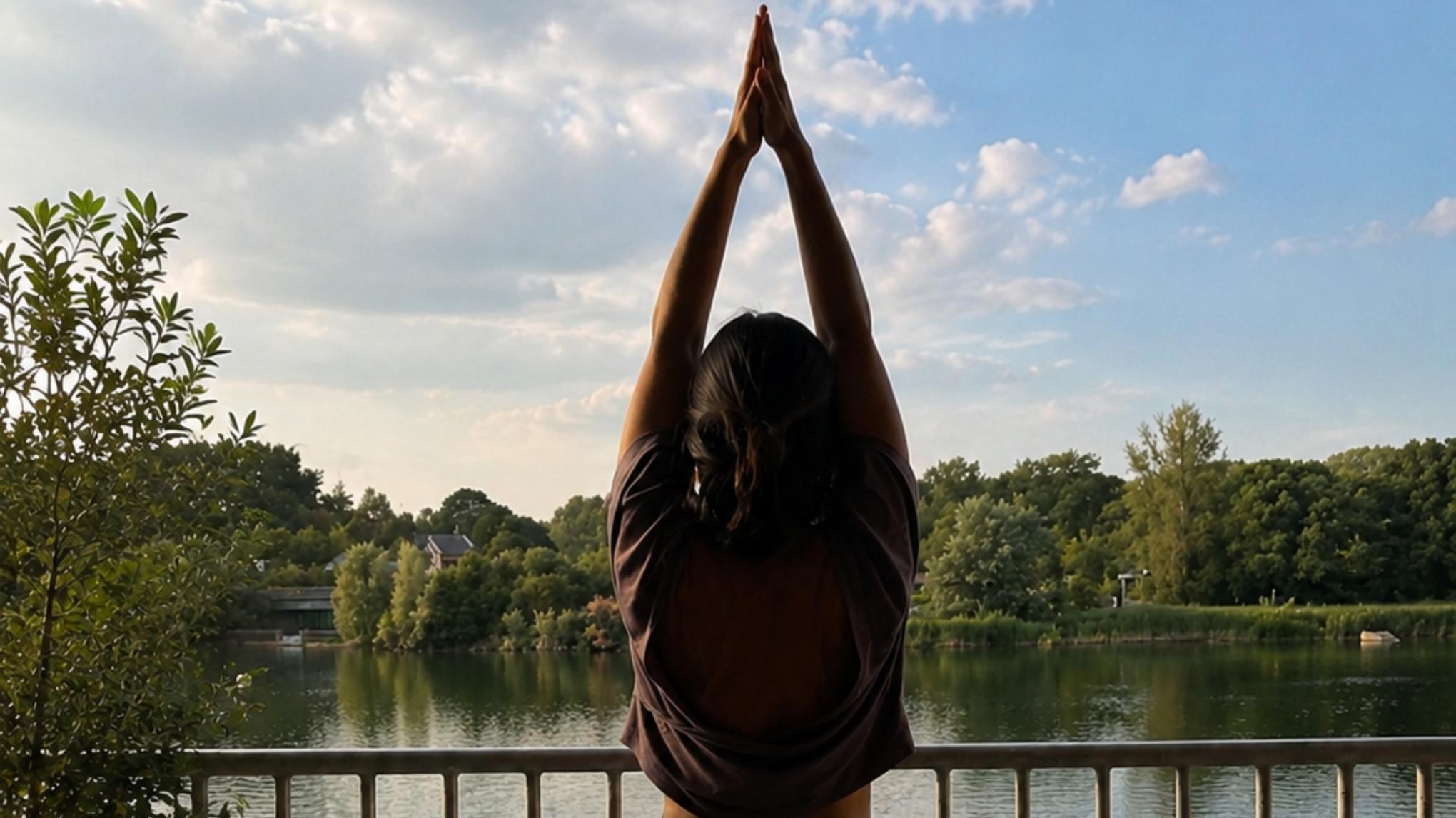 WAKE UP CLUB - Vinyasa – Strength & Flexibility