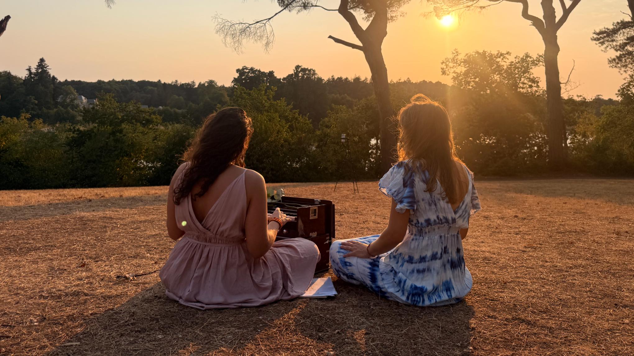 Cercle de chant - Emma & Eve