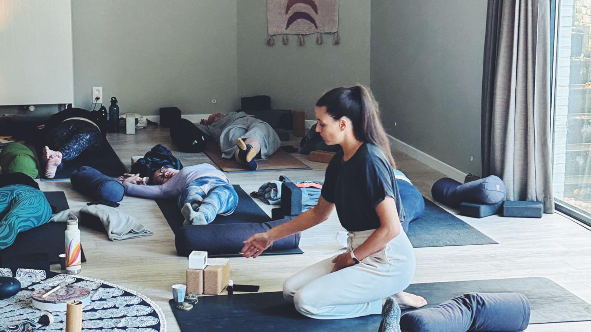 Winter Morning Yoga RETREAT with Sarah (Saja Yoga Academy, Herent)