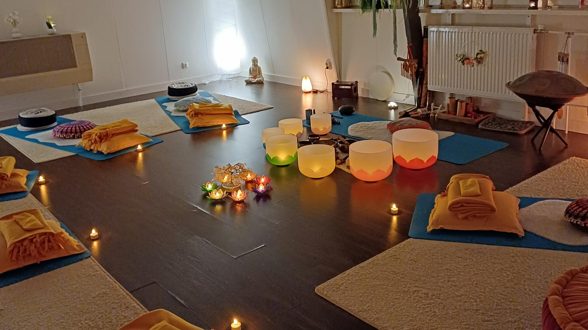 Yoga Nidra - Voetenbadje - Klankbad - Een Reis naar Diepe Ontspanning