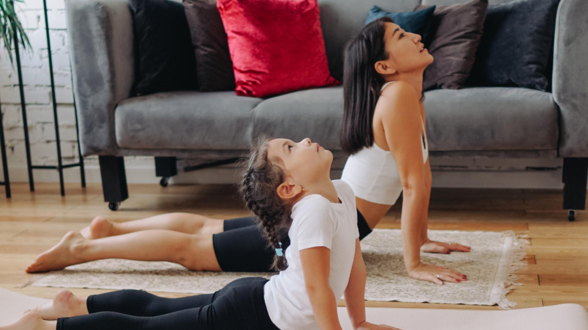 🧒 Yoga parent-enfant spécial vacances