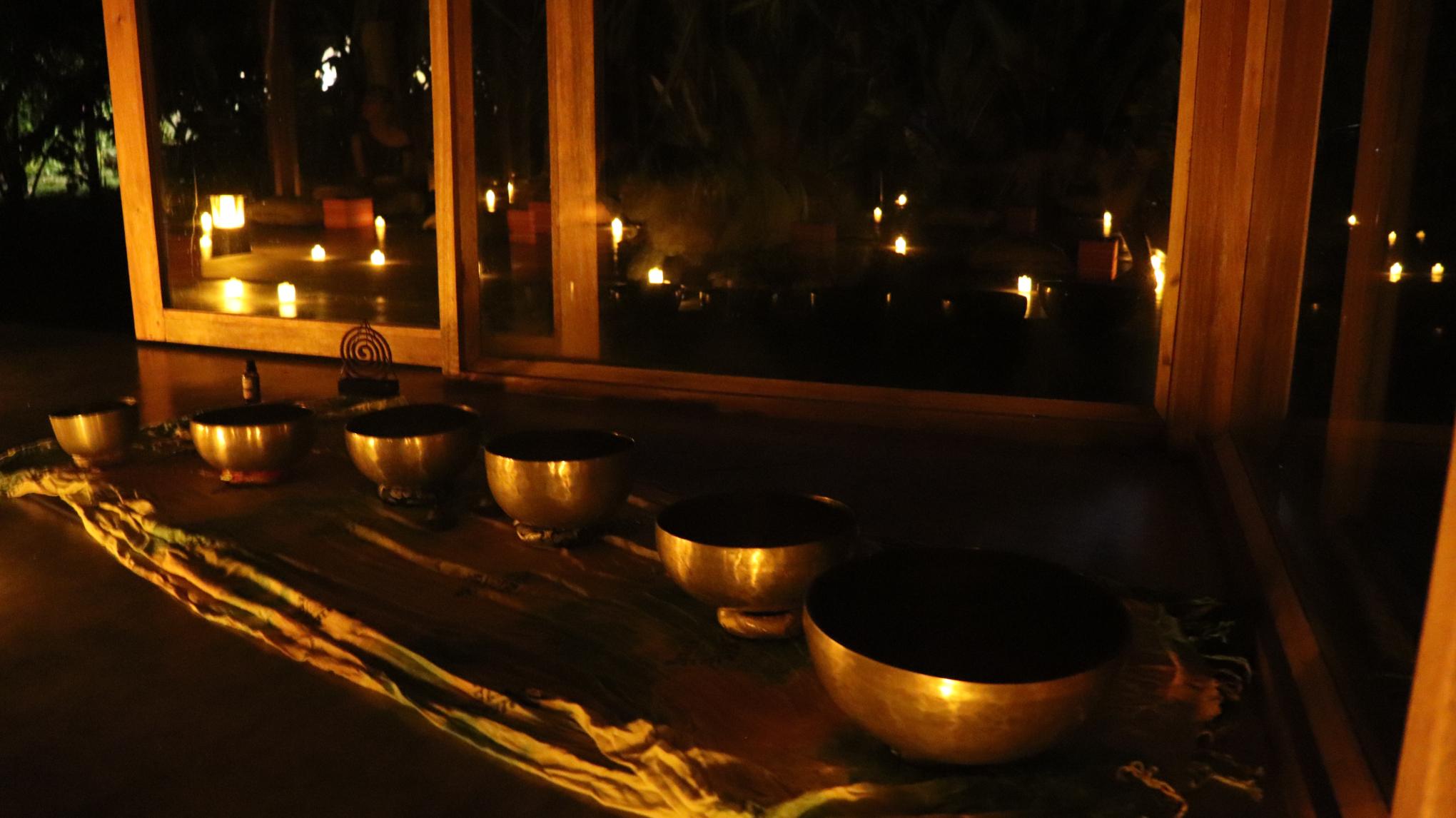 75-Minute Candlelit Tibetan Singing Bowl Sound Bath with Feona