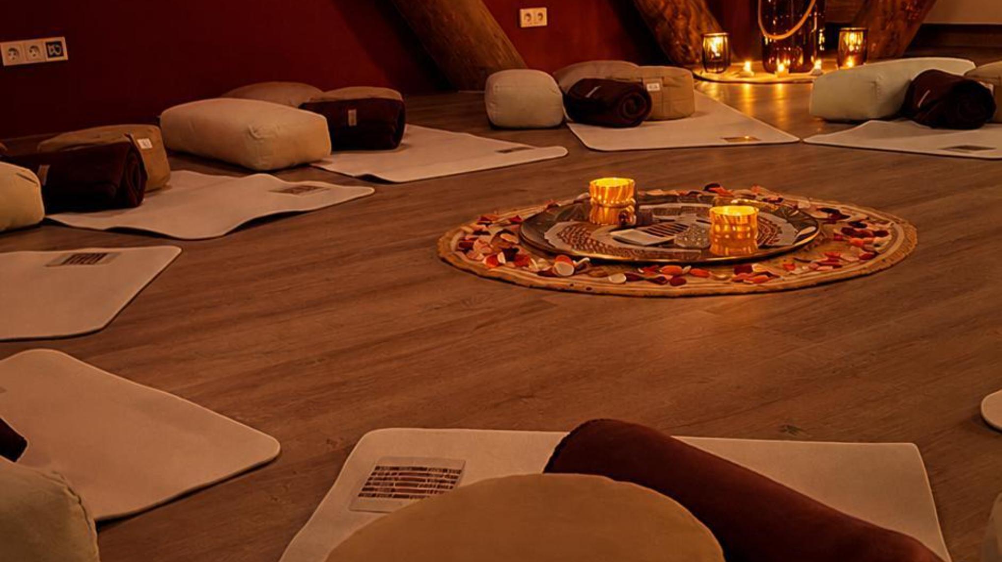 ✨ Return to Your Heart | Yin, Ceremoniële Cacao & Reiki