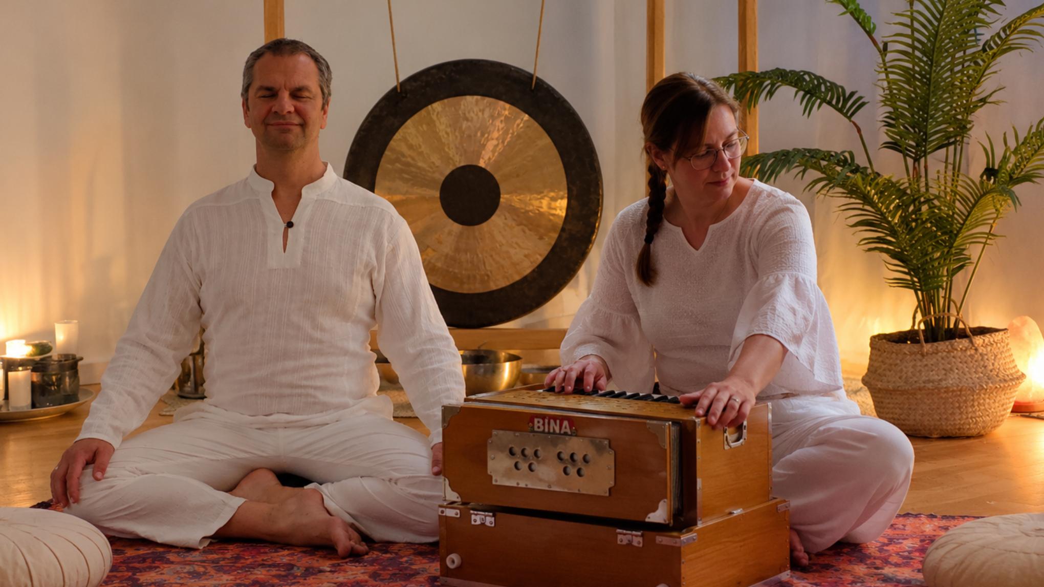 Klang & Yoga – eine Reise in die Stille mit Fred & Nadine