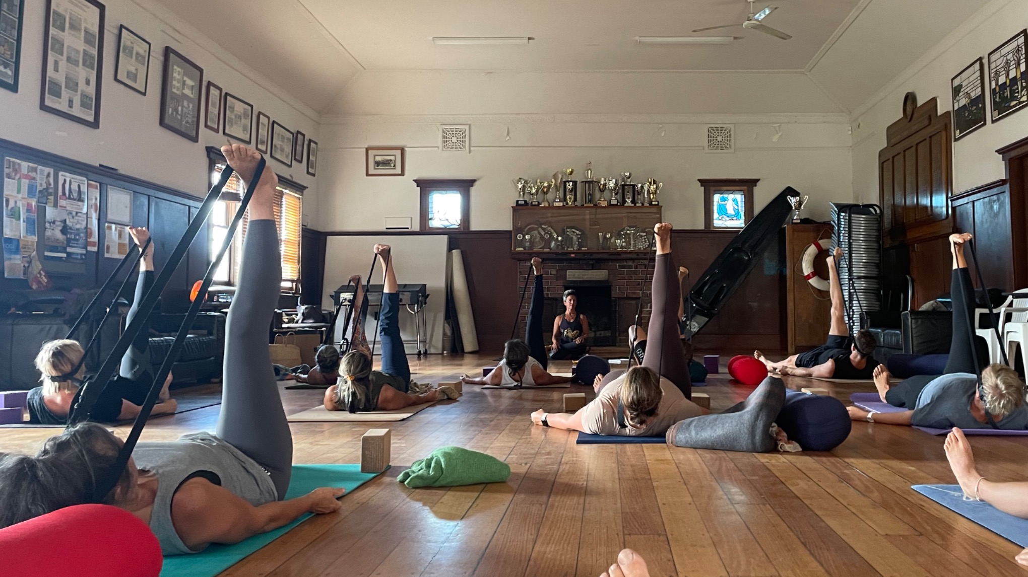 FREE YOGA - Rise & Align