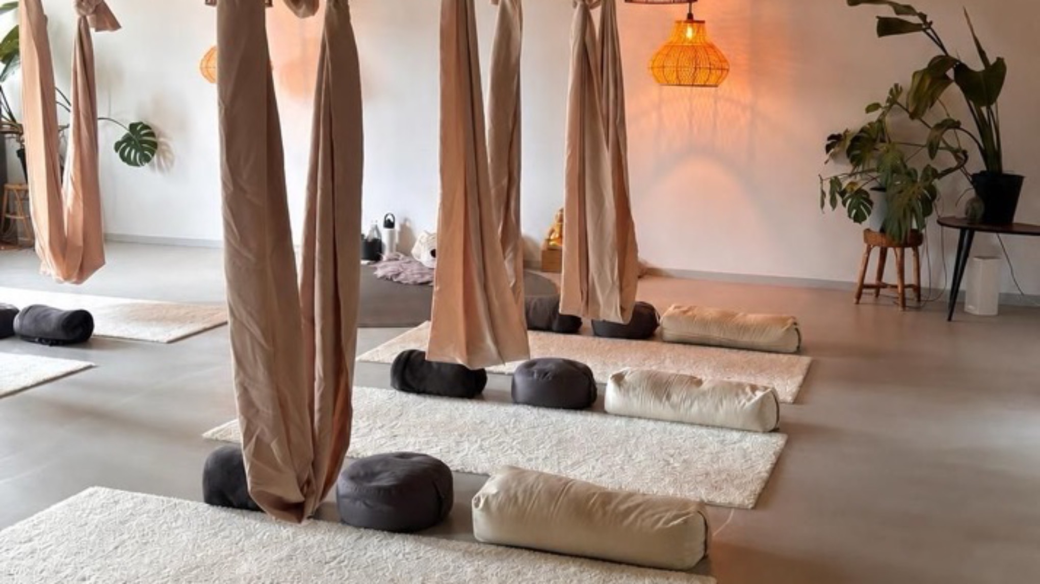 Aerial Yin met Jeanine